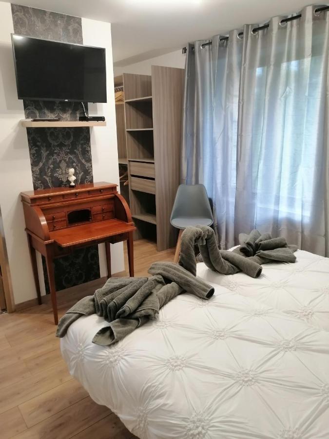 סרלה-לה קנדה Chambres D'Hote Le Breuil מראה חיצוני תמונה